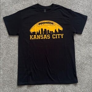 NWT Kansas City Chiefs Football T-Shirt